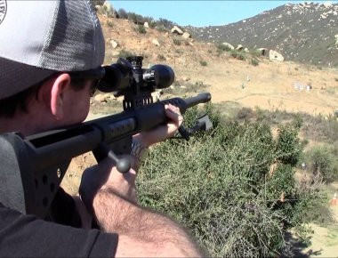 Βίντεο: Ένα SERBU RN-50 εναντίον 10 χρηματοκιβωτίων!